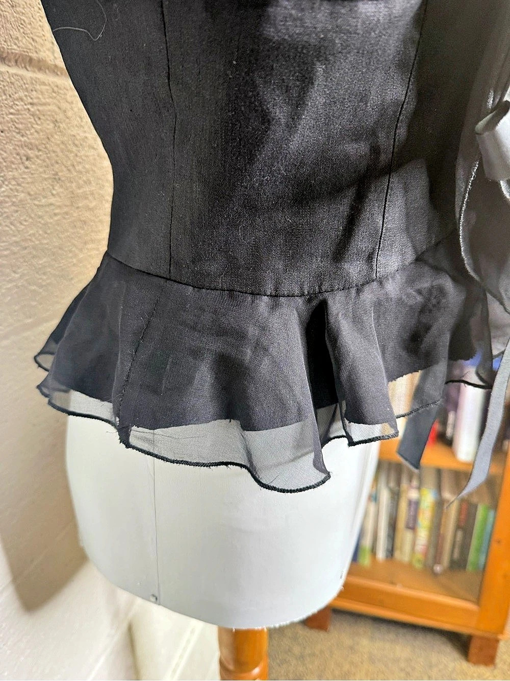 Y2k bebe Black Ruffle Tie Front Blazer Size Medium - Picture 5 of 8